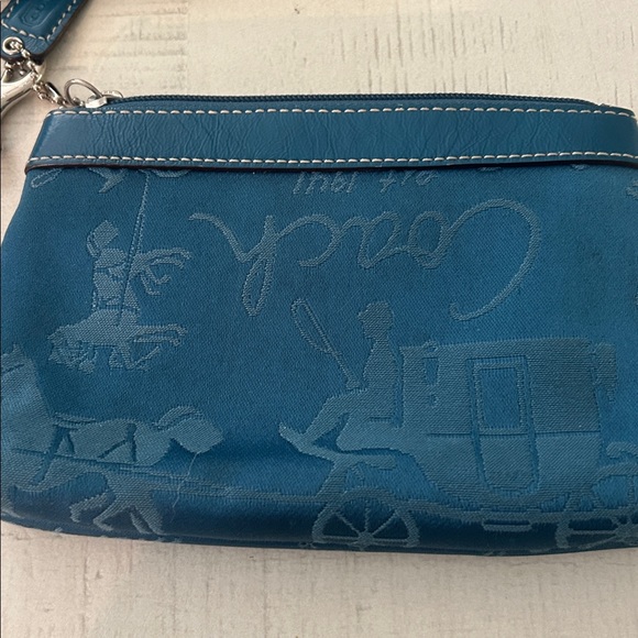 Coach wristlet - Picture 5 of 10